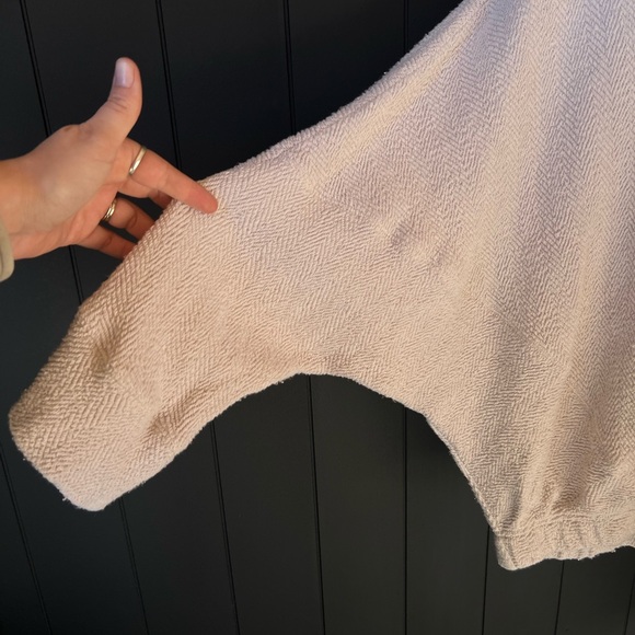 Free People - Picture 2 of 5